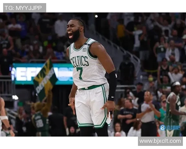 塔图姆狂砍37分14篮板布朗贡献21分11板绿军战胜魔术再创佳绩